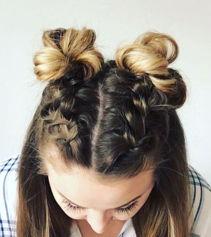 I’m super excited to show you how to do these adorable Double Dutch Braid Buns! This half-up hairstyle is super trendy right now and one of my favorites! I think I maybe love this do so much because I feel like it is a small tribute to my favorite freaky lady. Seriously I love Miley. … Braid Buns, Dutch Braid Bun, Double Dutch Braid, Top Braid, Double Dutch, Luxy Hair, Easy Hairstyles For School, Long Box Braids, School Hairstyles