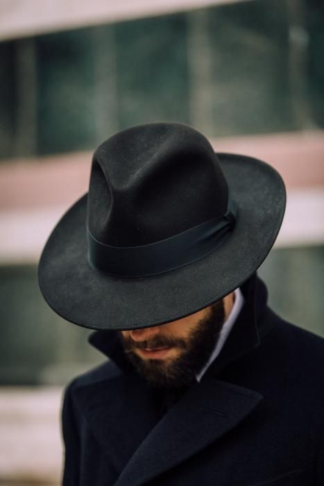 Suits And Hats Men, Black Wool Hat Men, Hat For Men Style, Mens Hat Outfit, Men’s Hat, Men Fedora Hat Outfits, Hats Outfit Men, Mens Hats Fashion Casual, Mens Hats Fashion Fedoras