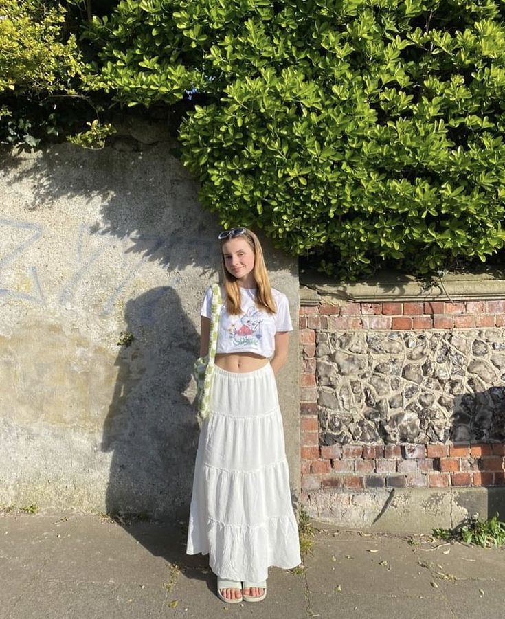 White Ruffle Maxi Skirt, Long White Ruffle Skirt Outfit, Long Tiered Skirt Outfit, White Tiered Skirt Outfit, White Long Skirt Outfit, Tiered Maxi Skirt Outfit, Tiered Skirt Outfit, Ruffle Skirt Outfit, Long White Skirt