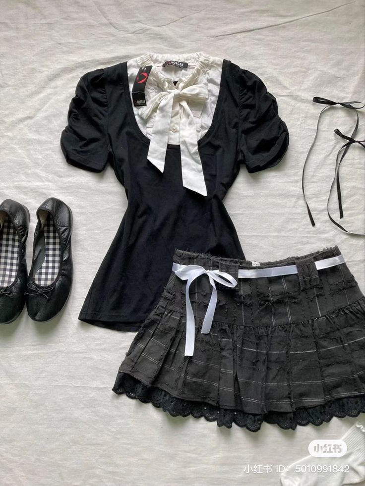 Really Cute Outfits, Gothic Lolita, Girly Outfits, Dream Clothes, Aesthetic Outfits, Look Cool, Look Fashion, New Outfits, Aesthetic Clothes