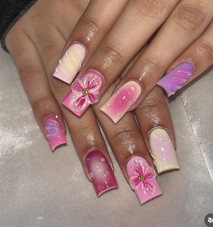 Shorties Nails, Floral Nail Designs, Drip Nails, Girly Acrylic, Glow Nails, Girly Acrylic Nails, Short Square Acrylic Nails, Dope Nail Designs, Really Cute Nails