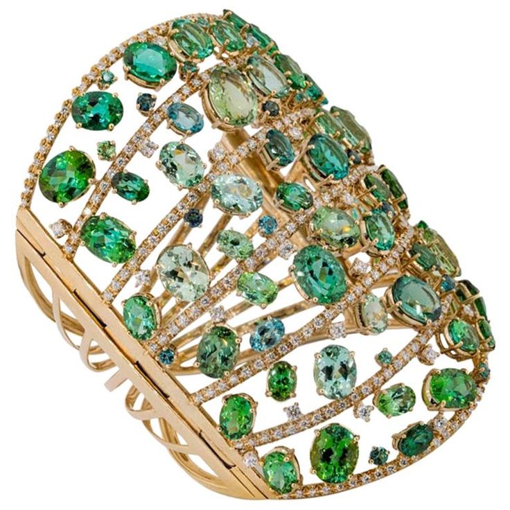 Olympus Art Certified, Ottoman Style, Diamond, Green Tourmaline Bracelet Yellow Gold 18 K, Diamond 4.69 Carat H VS, Green Tourmaline 74.57 Carat Luxury Green Diamond Bangle, Luxury Green Diamond Bangle Bracelet, Luxury Multi-stone Emerald Jewelry, Luxury Green Multi-stone Jewelry, Green Tourmaline Jewelry, Luxury Green Tourmaline Jewelry, Jewelry Design Drawing, Expensive Jewelry Luxury, Antique Bracelets