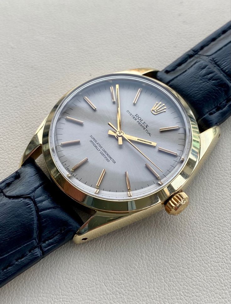 Vintage Gold Watches For Men, Vintage Rolex Watches Men, Vintage Mens Watch, Vintage Rolex Watches, Rolex Vintage, Stylish Watches Men, Classy Watch, Fancy Watches, Gold Plated Watch