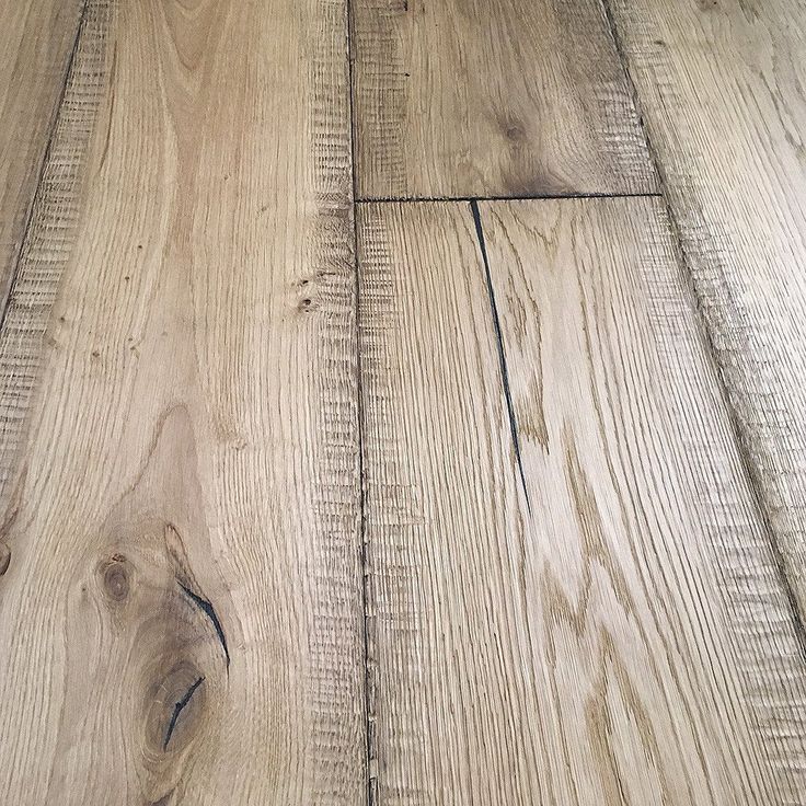 an image of wood flooring that looks like it has been cleaned and is ready to be used