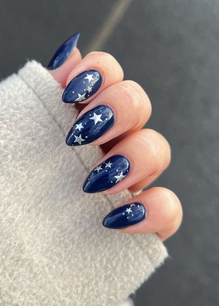 40+ Taylor Swift Nail Art Ideas that are Perfect for the Eras Tour - Days Inspired Swift Nails, Taylor Swift Nails, Midnights Taylor, 4th Of July Nails, Her Nails, July Nails, Star Nails, Prom Nails, Cute Acrylic Nails