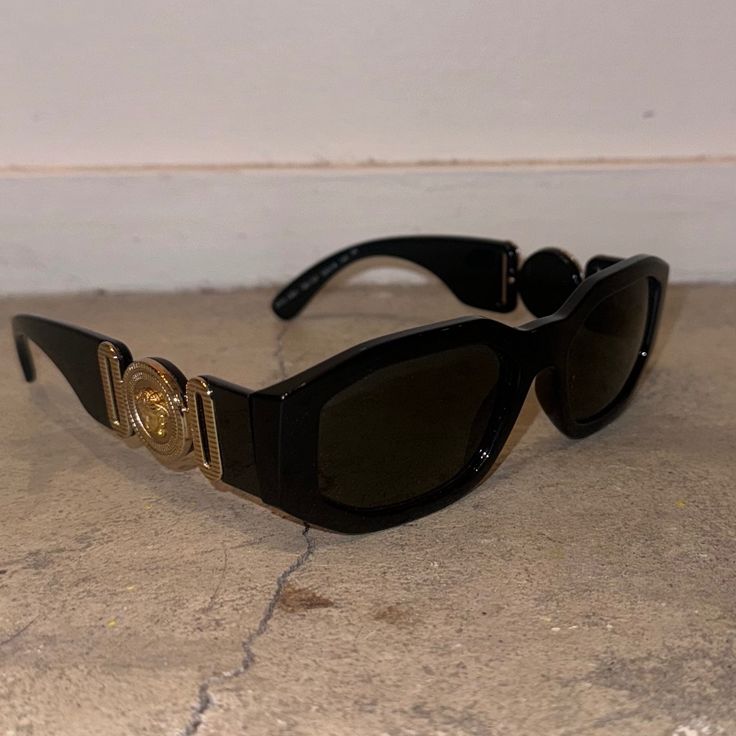 Versace Medusa Biggie Sunglasses. Black Acetate With Gold Accents And Tinted Lenses. Includes Case. Very Good Condition, Minor Scratches. Versace Biggie Sunglasses, Medusa Biggie Sunglasses, Medusa Sunglasses, Versace Accessories, Gold Accents, Sunglasses Accessories, Versace, Lenses, Women Accessories