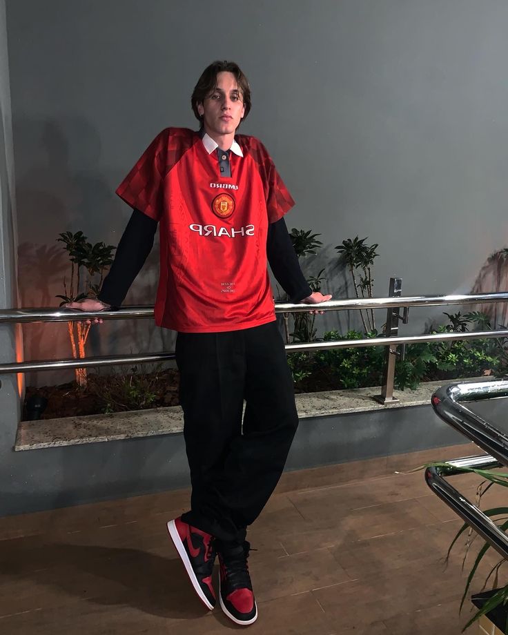 @cesar_corso manchester united 1996 Red Polo Shirt Outfit Men, Red Polo Shirt Outfit, Polo Shirt Outfit Men, Puma Football, Football Jersey Outfit, Eric Cantona, Polo Shirt Outfits, Shirt Outfit Men, Retro Football Shirts