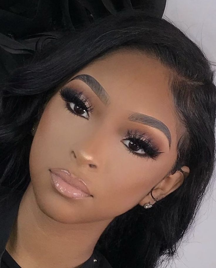 Health Preschool, Face Beat Makeup, Natural Glam Makeup, Makeup Black Women, Date Night Makeup, Makeup For Black Skin, Barbie Makeup, Chic Makeup, Soft Glam Makeup