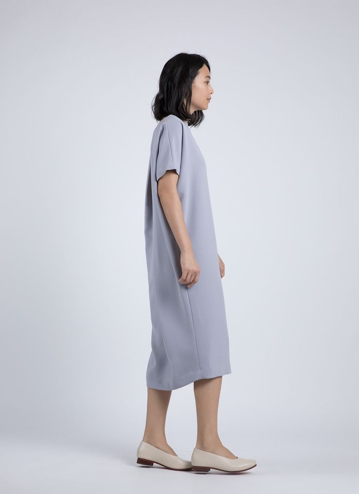 KAAREM - Triangle Midi Dolman Open Back Dress - Taro Elegant Oversized Short Sleeve Midi Dress, Longline Midi Dress With Side Slits For Daywear, Spring Dresses With Relaxed Fit And Batwing Sleeves, Oversized Knee-length Dress For Daywear, Relaxed Fit Dresses With Batwing Sleeve For Spring, Oversized Knee-length Day Dress, Oversized Midi Dress For Daywear, Elegant Oversized Short Sleeve Maxi Dress, Oversized Elegant Midi Dress