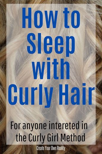 Short Curly Hair Sleeping Tips, Curly Hair Sleeping Tips, Sleeping With Curly Hair, Ways To Style Curly Hair, Sleep With Curly Hair, Curly Girl Problems, Natural Curly Hair Care, Curl Routine, Frizzy Curls