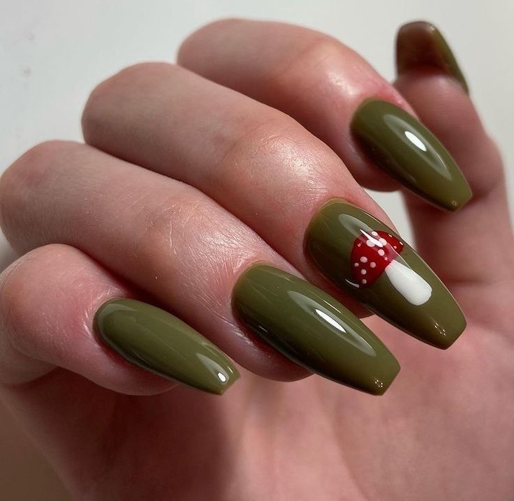 Fairy Grunge Nail Ideas, Earth Tone Green Nails, Fairy Grunge Nails, Dark Aesthetic Nails, Grunge Nails Acrylic, Earth Nails, Blueberry Croissant, Cottagecore Nails, Designs For Short Nails