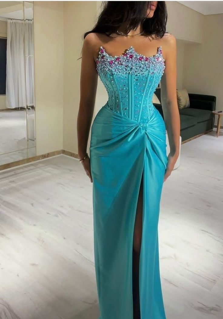 Beaded Corset, Dinner Gowns, Beaded Party Dress, Chic Dress Classy, Dinner Dress Classy, Long Formal Dress, Classy Prom Dresses, Glamour Dress, Prom Dress Inspiration