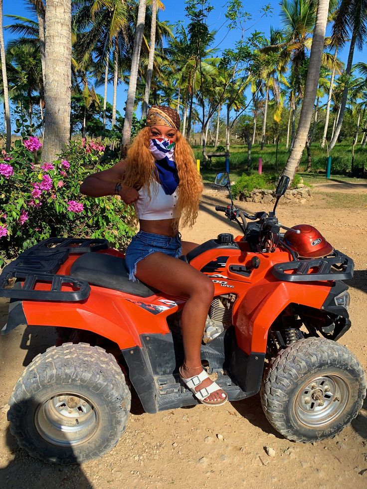 Atv Riding Outfit Vacation, Atv Riding Outfit, Baddies Outfits, Brown Barbie, Couple Vacation, Cancun Outfits, Vacation Fits, Friend Vacation, Gangster Girl