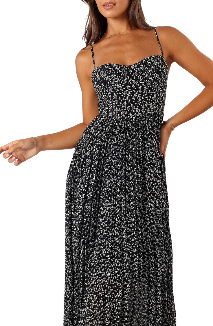 An allover floral pattern enchants on a flowy A-line dress that's sure to be a warm-weather favorite. Hidden back-zip closure Sweetheart neck Adjustable straps Partially lined 100% polyester Hand wash, line dry Imported Sweetheart Neck, Nordstrom Dresses, Black Floral, Warm Weather, A Line Dress, Floral Pattern, Adjustable Straps, Top Brands, Floral Print