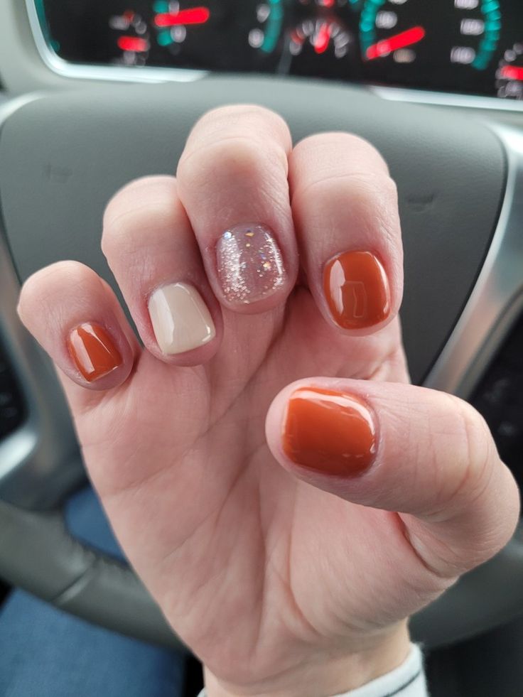 Orange And Cream Nails, Fall Nails Sns, Dip Powder Nails Fall, Fall Gel Nails, Dip Nails, Colorful Nails, Gel Nails Diy, Cream Nails, Nail Colours