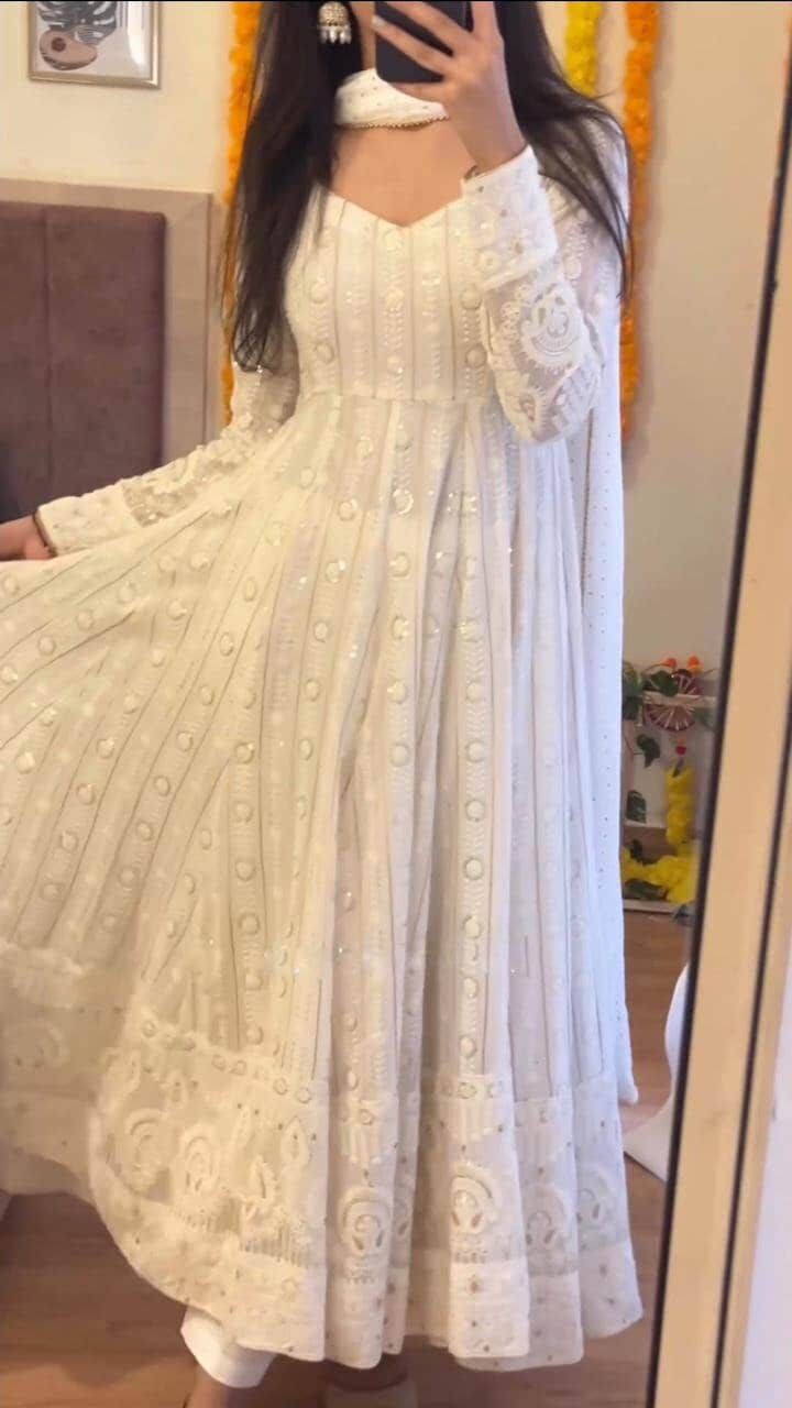 White Suits For Women Indian, White Anarkali Dress, Moti Lace, Full Sleeve Gowns, White Anarkali, Dresses Couture, Anarkali Dress Pattern, Maxi Outfits, Desi Fashion Casual