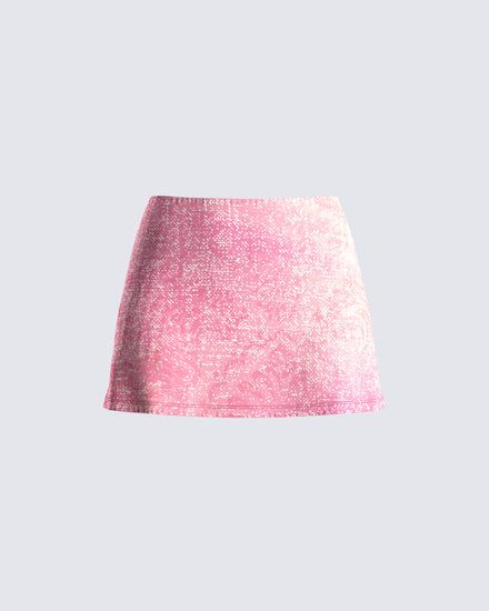 Turn on the charm, bby 💫 Make them nervous with just one look at you in this pink pixel print mini skirt made from a mesh fabric and complete with ruched detailing 💖 Tomorrowland Outfit, Pixel Print, Fuzzy Skirt, White Corset Dress, Floral Lace Skirt, Dr Closet, Red Mini Skirt, Welcome To The Future, Pink Mini Skirt