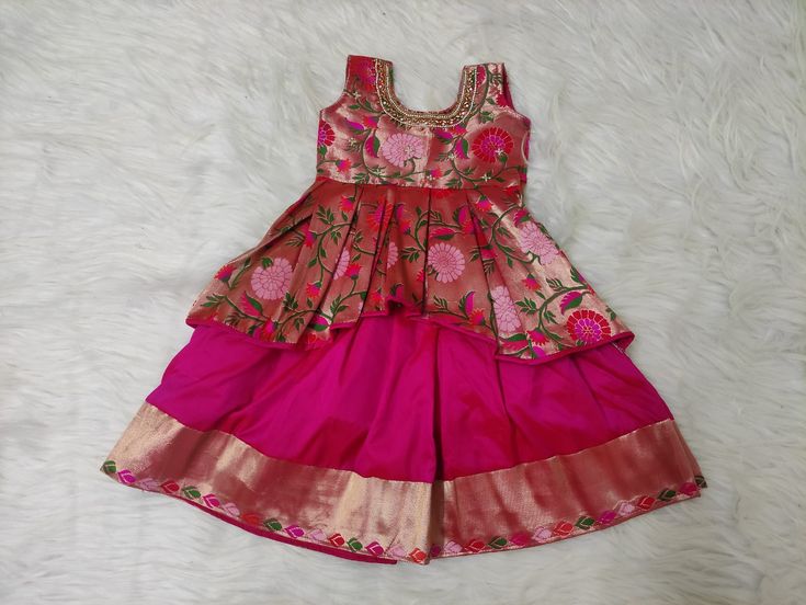 Paithani Dress For Baby Girl, Baby Lehanga Designs Kids, Paithani Dress Pattern, Traditional Baby Dresses, Pattu Langa, Cotton Frocks For Kids, Frocks For Kids, Kids Party Wear Dresses, Kids Dress Collection