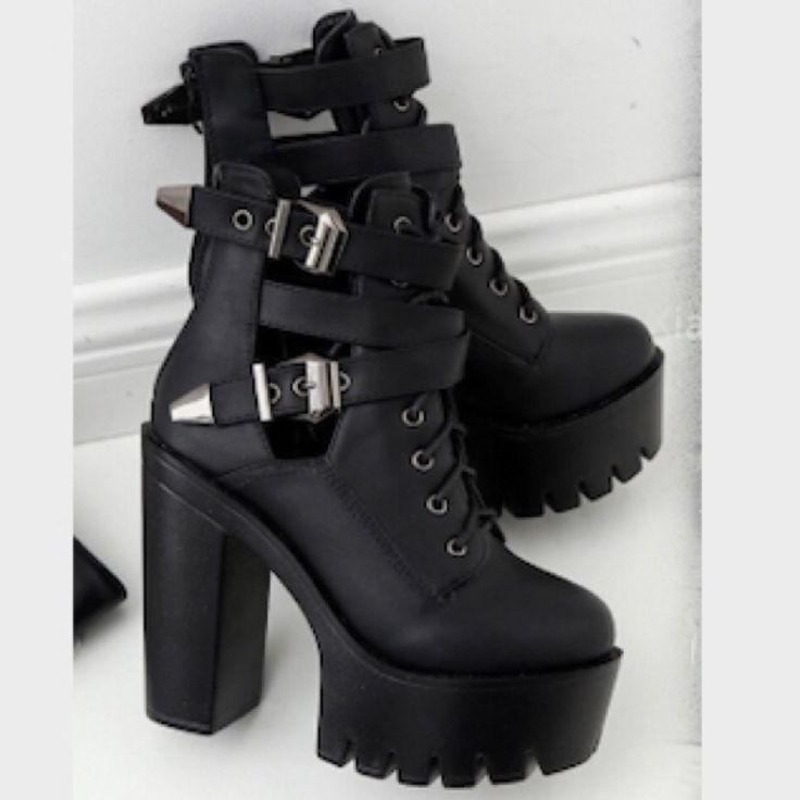 Black Chunky Platform Hip Lace Up Boots. No Box. Punk Black Platform Boots For Fall, Black Grunge Platform Boots For Concerts, Black Platform Ankle Combat Boots, Gothic Black Platform Boots With Reinforced Heel, Black Gothic Platform Boots With Reinforced Heel, Black High Ankle Platform Boots For Concerts, Black Platform Boots For Fall Concerts, Black Punk Chunky Platform Heels, Black Punk Heels With Chunky Platform