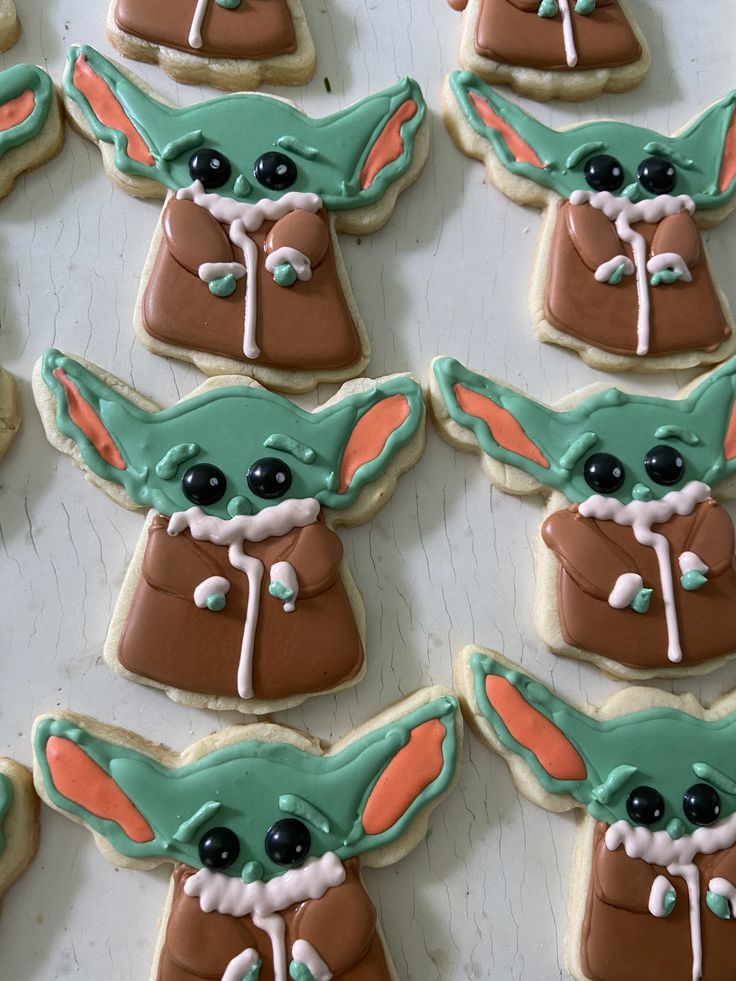 star wars cookies decorated to look like baby yoda