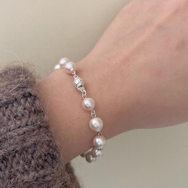 Bracelet with droplet freshwater pearls with 925 silver Cassette clasp without plating or with white gold plating Green Pendants, Dog Necklace, Star Bracelet, Heart Earrings, Pearl Bracelet, Gold Plating, Freshwater Pearls, Beautiful Jewelry, 925 Silver