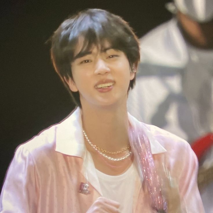 Daily JIN₇ on Twitter: "Seokjin's pretty smile deserves your tl today... cutest… " Jin Gif, Jin Photo, Pretty Smile, Seokjin Bts, Worldwide Handsome, Bts Jin, Bts Photo, On Stage, Kim Seokjin