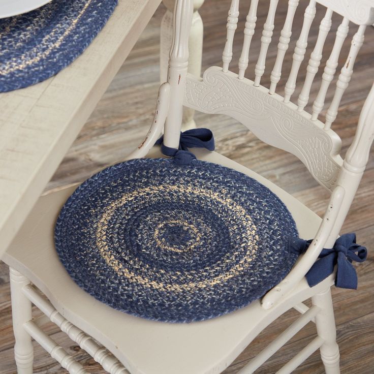 Great Falls Blue Braided Chair Pad 15 - Primitive Star Quilt Shop Jute Cushions, Jute Chair, Blue Braids, Fall Braids, Jute Placemats, Round Chair Cushions, Round Seat Cushions, Blue Kitchen Decor, Farmhouse Chairs