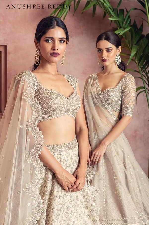 Amazing New Designer Lookbooks You've Got To Browse For Your 2019 Summer Wedding! Tulle Lehenga, Orang India, Pengantin India, Indian Outfits Lehenga, Wedding Lehenga Designs, Lehenga Blouse Designs, Gaun Fashion, Pink Lehenga, Indian Lehenga