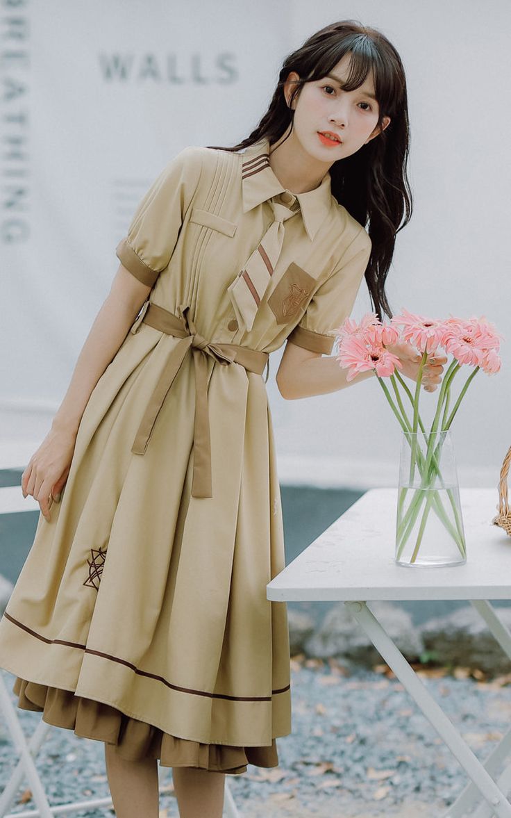 ❤Emblem Military Layered dress with tie❤ Khaki Short Sleeve Summer Dress, Knee-length Khaki Dress For Fall, Khaki Knee-length Dress For Fall, Khaki Knee-length Fall Dress, Spring Office Lady Beige Dress, Office Lady Beige Midi Dress, Beige Office Lady Dress For Spring, Beige Midi Length Office Lady Dress, Khaki Knee-length Midi Dress For Summer