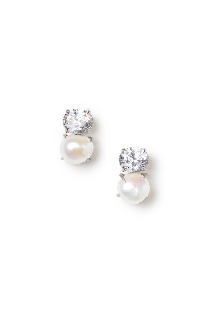 Color_White/Pearl White Pearl Earrings, Pearl Clasp, White Pearl Earring, Diamond Crystal, White Pearl, Bridal Earrings, Bridal Shoes, Classic White, Pearl White