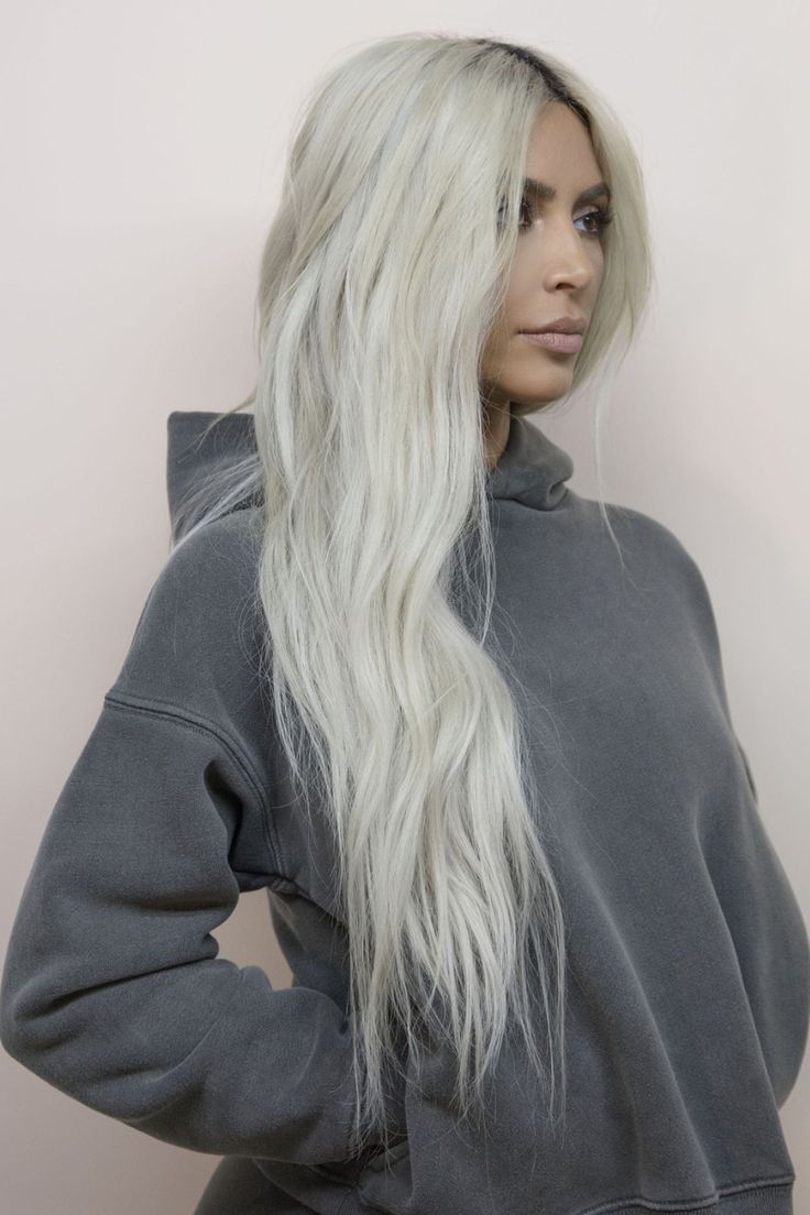 Kim kardashian for Yeezy season 6 with long blonde platinum hair color #haircolor #hair #kimkardashian #platinum mblonde Kim K Blonde, Kim Kardashian Blonde, Older Hair, Blonde Platinum, Platinum Hair Color, Kim Kardashian Hair, Hair Colorful, Kardashian Hair, Hair Color Blonde