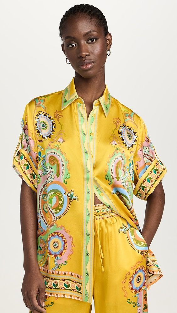 Printed Silk Button-up Shirt, Casual Silk Blouse With Buttons, Multicolor Silk Button-up Blouse, Silk Button-up Shirt, Silk Button-up Shirt For Daywear, Silk Top With Buttons And Spread Collar, Silk Top With Spread Collar, Silk Shirt With Button Closure And Relaxed Fit, Silk Relaxed Fit Shirt