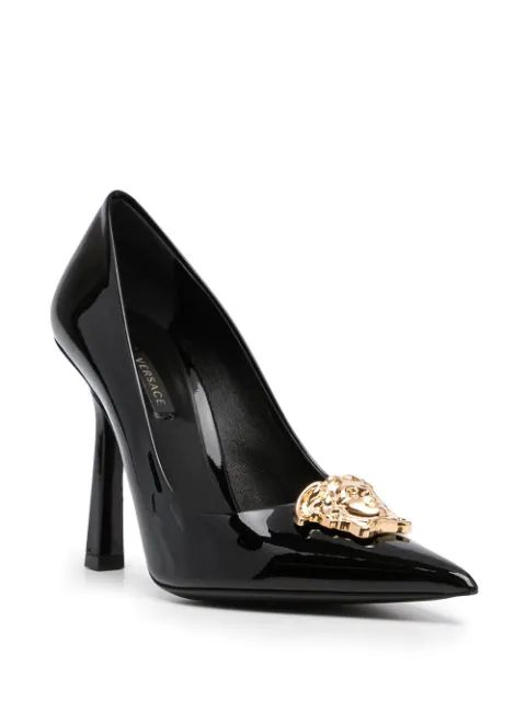 Versace Pumps, Chanel 2, Patent Leather Pumps, Flat Boots, Exclusive Fashion, Ballet Flat Shoes, Pump Sandals, Ski Wear, Lady Dior