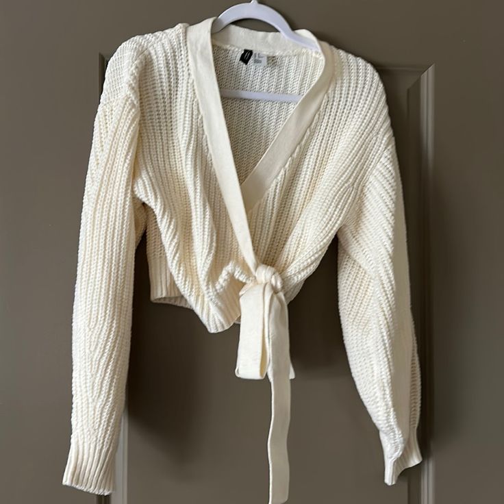 Never Worn Before! Cream Wrap Sweater Tag Says Xs But Also Fits A Small Well White Fitted Outerwear By H&m, H&m White Sweater For Spring, H&m White Spring Sweater, H&m Cotton Sweater For Spring, H&m Tops For Fall Day Out, H&m Tops For Day Out In Fall, H&m V-neck Sweater For Spring, H&m Fitted Sweater For Spring, H&m Fitted Spring Sweater