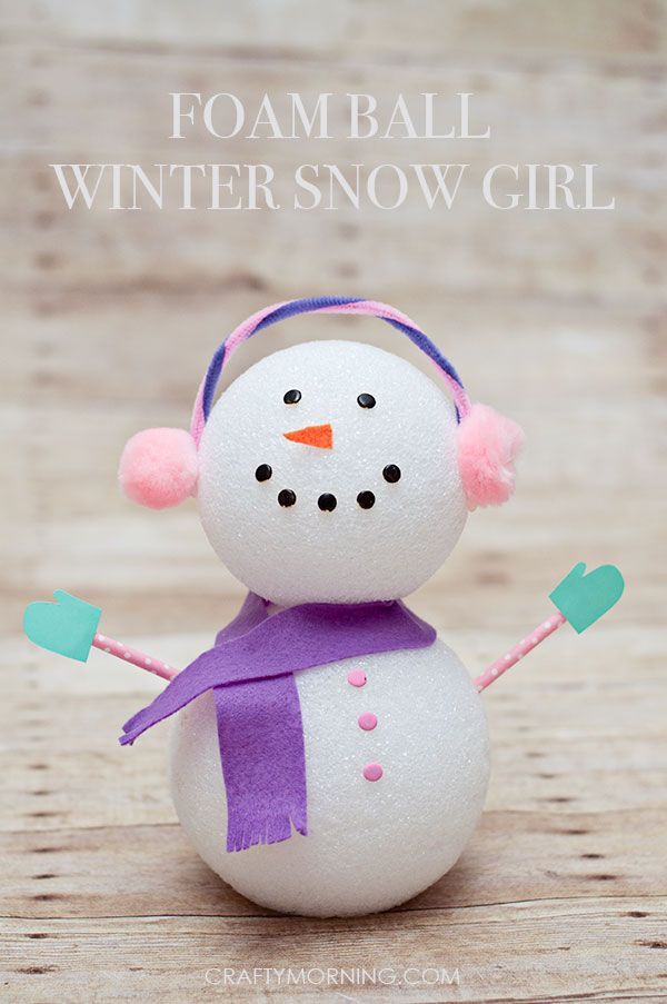 Foam Ball Winter Snowman Craft for Kids - Crafty Morning #wintercrafts #snowmancrafts #foamcrafts #foamballcrafts #funcrafts #kidcrafts #craftymorning Winter Snowman Craft, Styrofoam Ball Crafts, Sock Snowman Craft, Snowman Ideas, Diy Schneemann, Holidays Crafts, Snow Globe Crafts, Crafty Morning, Globe Crafts