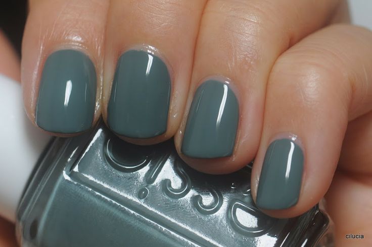 Essie Vested Interest from fall 2013.  A murky greyish teal New Nail Polish, Super Nails, New Nail, Essie Nail Polish, Nails Pink, Essie Nail, Nail Polish Collection, Accent Nails, Nail Polishes