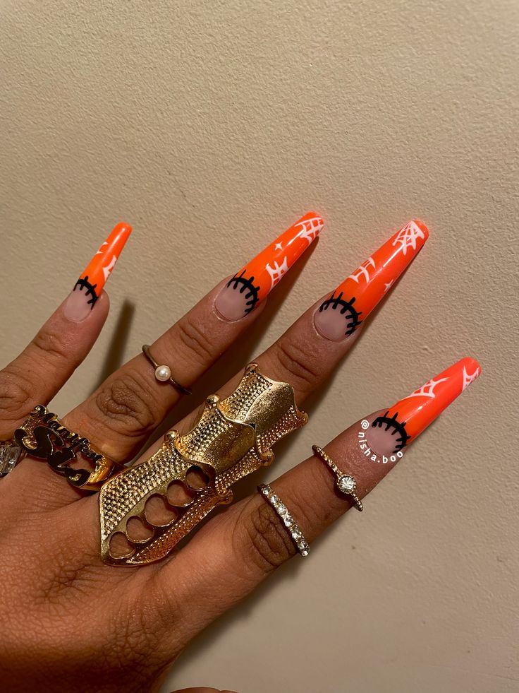 Orange Witchy Nails, Punk And Orange Nails, Orange And Black Nails Halloween, Orange And Black Halloween Nail Designs, Orange Halloween Nails, Scarecrows Nails, Scarecrow Nails, Spooky Orange Halloween Jewelry, Nails Orange