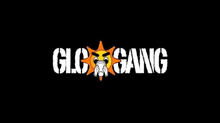 the logo for glaming with an orange star on it's head and two hands