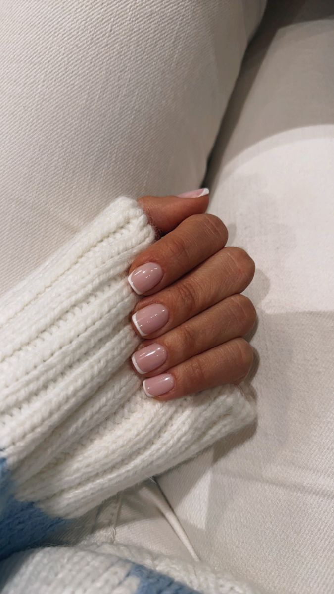 Nails french tip White Tip On Natural Nails, Biab French Manicure, French Tip Nails On Short Nails, White Tip Natural Nails, Clean French Manicure, Short Short French Nails, French Tip Gel Manicure Natural Nails, Short Biab French Tip Nails, French Nails Real Nail