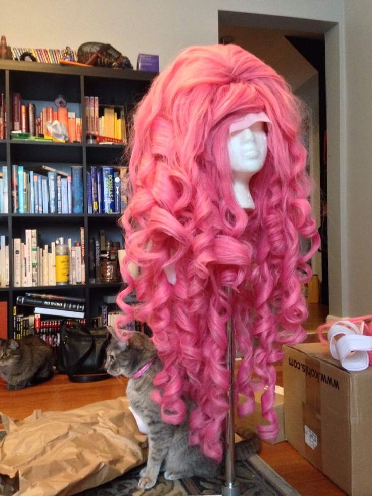 Rose Quartz wig progress Rose Quartz Cosplay, Steven Universe Costume, Rose Quartz Dress, Pinkie Pie Cosplay, Ideas Disfraz, Rose Cosplay, Steven Universe Cosplay, Fitness Shirts, Curly Short