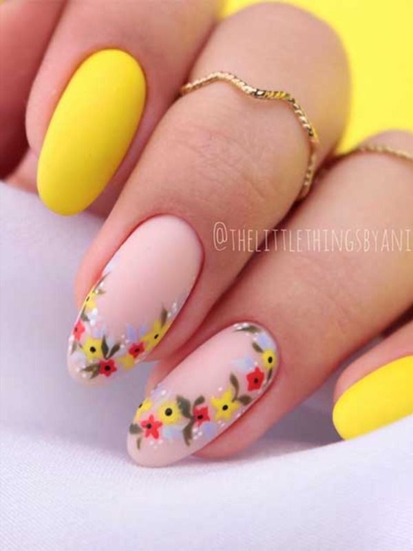 Yellow Nail Art, Spring Acrylic Nails, Dot Nail Art, Floral Nail Designs, Spring Nail, Yellow Nails, Nail Designs Spring, Floral Nails, Fancy Nails