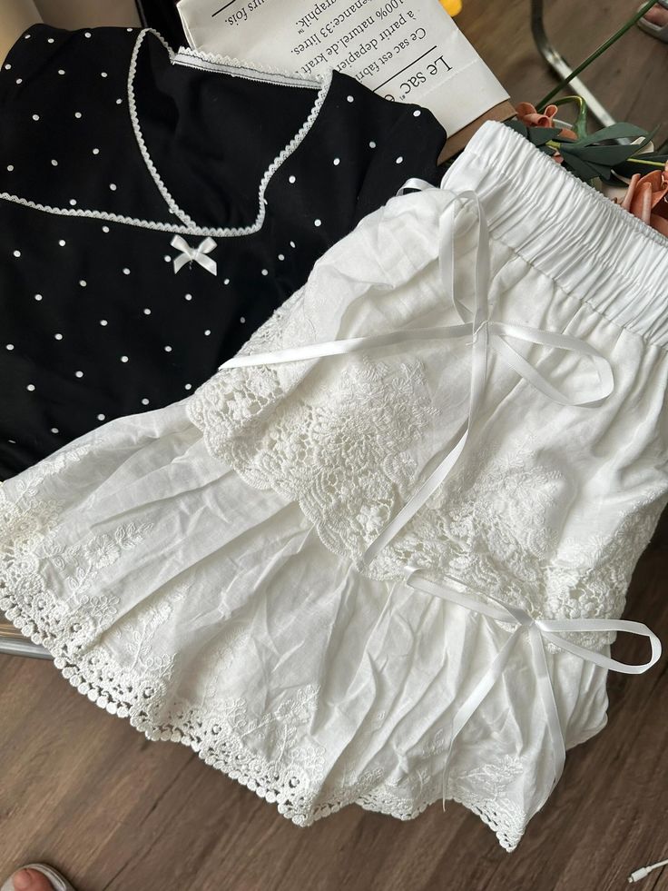 Fabric: 100% cotton Size Guide: Skirt: S: length: 31.5cm, high waist: 62cm, hips: 88cm M: length: 32.5cm, high waist: 66cm, hips: 92cm L: length: 33.5cm, high waist: 70cm, hips: 96cm There are shorts under the skirt* This Angelic Doll Cotton Mini Skirt is the perfect addition to your spring and summer wardrobe. Made with soft white cotton, the skirt features an angelic and coquette style, making it versatile and easily paired with any pastel-colored top for spring and summer wear.