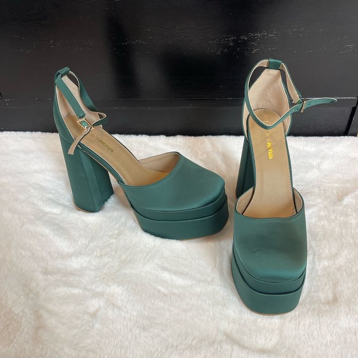 Brand New In Box!! Fashion Nova Emerald Green Pumps Never Worn Heel Height Compared To A Standard Size Plastic Water Bottle Some Imperfections Shown In The Photos Green Chunky Platform Heels With Closed Toe, Trendy Green High Heel Block Heels, Trendy Green Chunky Platform Heels, Green Platform Heels With Ankle Strap, Green Platform Heels With Closed Toe, Green Synthetic Block Heels, Green High Block Heels With Padded Heel, Chic Green Block Heels For Party, Green Block Heels With Stacked Heel And Round Toe