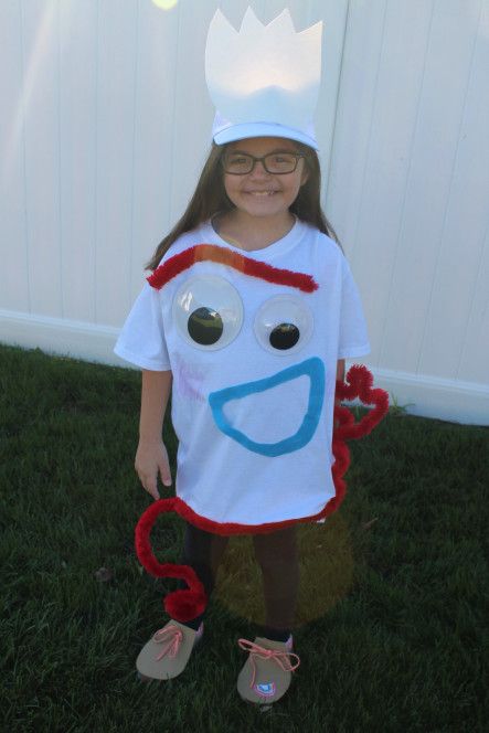 Diy Toy Story Costumes, Forky Costume, Pixar Costume, Toy Story Alien Costume, Disfraz Toy Story, Toy Story Costume, Disney Costumes Diy, Toy Story Halloween, Halloween Costumes For Work