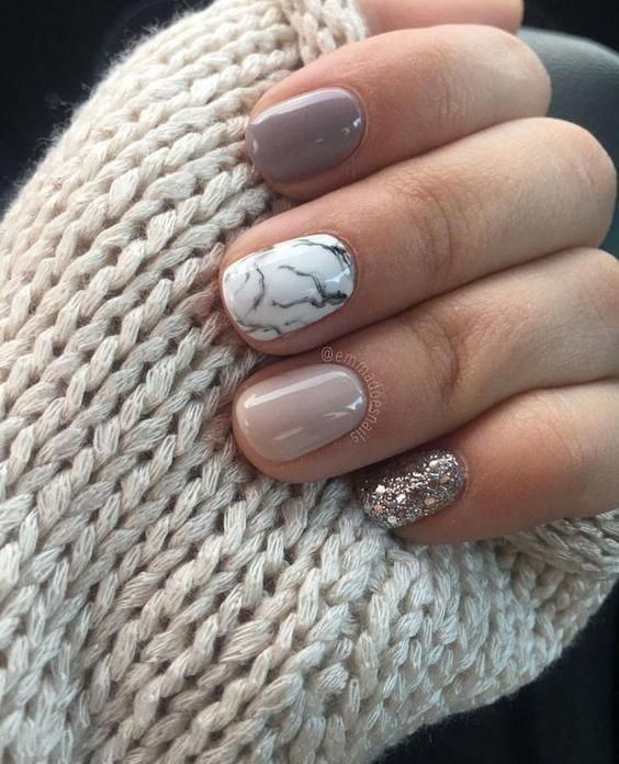 Nail Polish Style, Accent Nail Designs, Diy Pedicure, Unghie Sfumate, Gel Nail Art Designs, Fall Gel Nails, Heart Nail, Spring Nail Colors, Short Nails Art