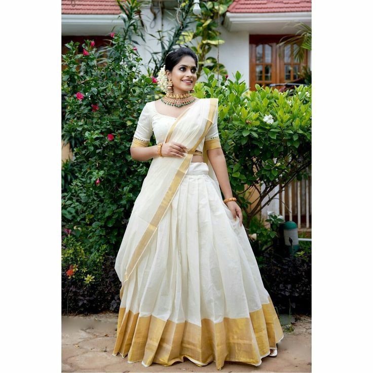 Onam Saree Lehenga, Kerala Lehangas, Kerala Kasavu Half Saree, Kasavu Davani Set, Dawani Designs Onam, Temple Wedding Look Kerala, Set Saree Skirt And Top, Kerala Style Skirt And Top For Engagement, Kasavu Skirt And Top Designs