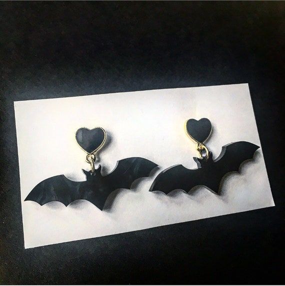 Black Themed Jewelry For Valentine's Day, Themed Black Jewelry For Valentine's Day, Black Novelty Jewelry For Valentine's Day, Pastel Goth Earrings, Polymer Clay Flower Jewelry, Goth Earrings, Bat Earrings, Polymer Clay Flowers, Halloween Earrings