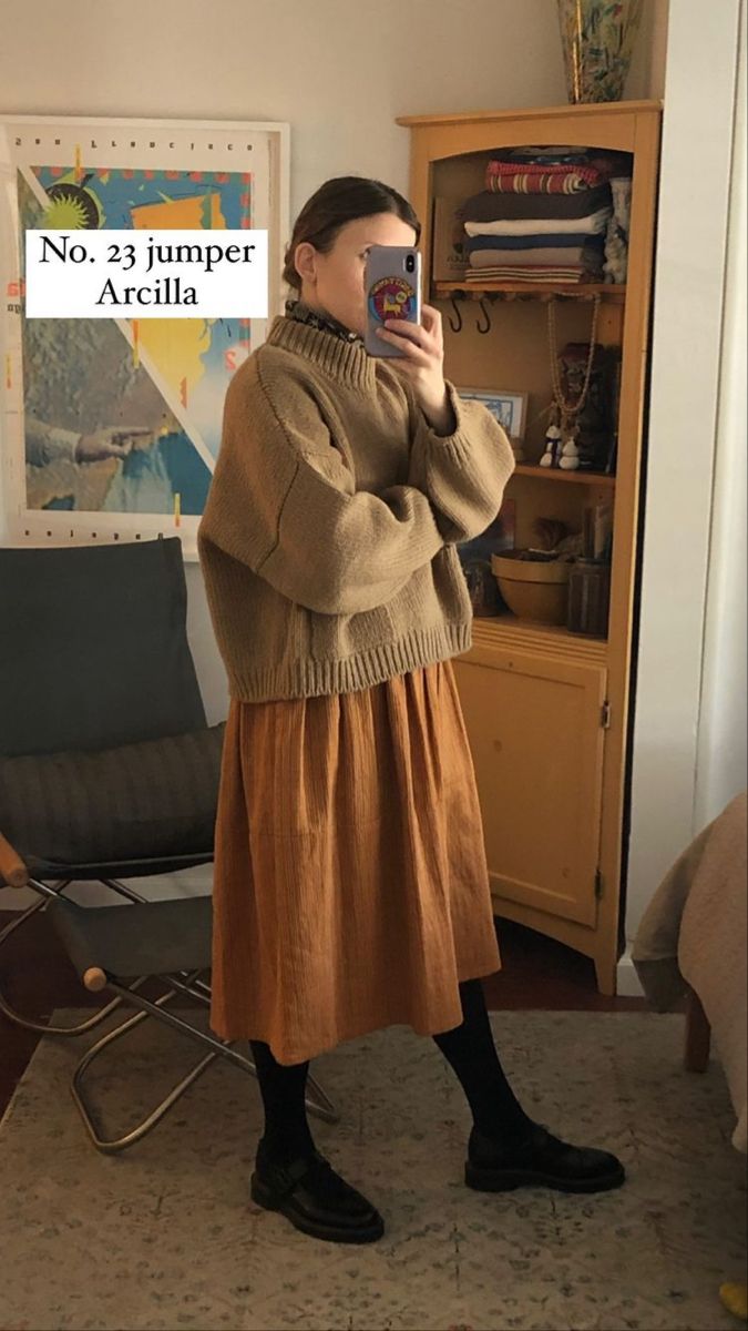 Cute Cozy Fall Outfits, Cottagecore Winter Outfits, Winter Outfits Modest, Fall Outfits Midsize, Extravagant Outfits, Art Teacher Outfits, Cottagecore Winter, Cozy Fall Outfits, Outfits Modest