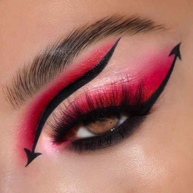 Lilly Lashes on Instagram: "Batting 🦇 eyes in our Halloween lashes @nataliya_makeup slaying this Devil eye look wearing lash style "So Devilish" ❤️ ✨Visit LillyLashes.com to shop!!" Devil Cute Makeup, Simple Devil Halloween Makeup, Devil Face Makeup Halloween, Women Devil Makeup, Gothic Devil Makeup, Devil Eye Makeup Halloween, Devil Makeup Women, Dark Angel Makeup Ideas, Devil Inspired Makeup