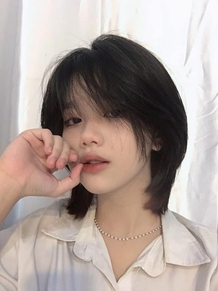 Tomboy Haircut, Short Hair Designs, Tomboy Hairstyles, Short Hair Tomboy, Korean Short Hair, Hair Style Korea, Asian Short Hair, Hair Inspiration Short, Shot Hair Styles